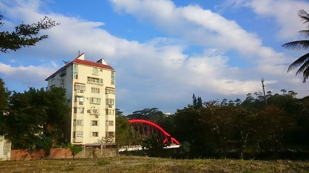 Literature River Bank 文學河岸 民宿 Hualien City Exterior photo
