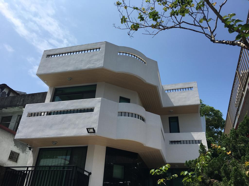 Literature River Bank 文學河岸 民宿 Hualien City Exterior photo